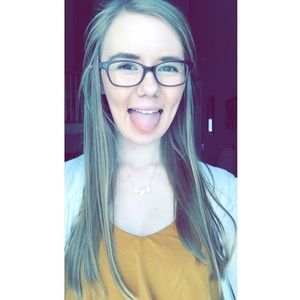 Meet your Posher, Anna